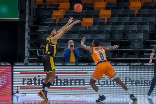 加全面地了 加全面地了